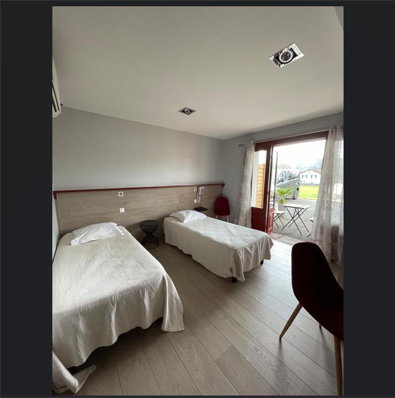 Hotel Mendy Saint-Jean-le-Vieux  Eksteriør billede