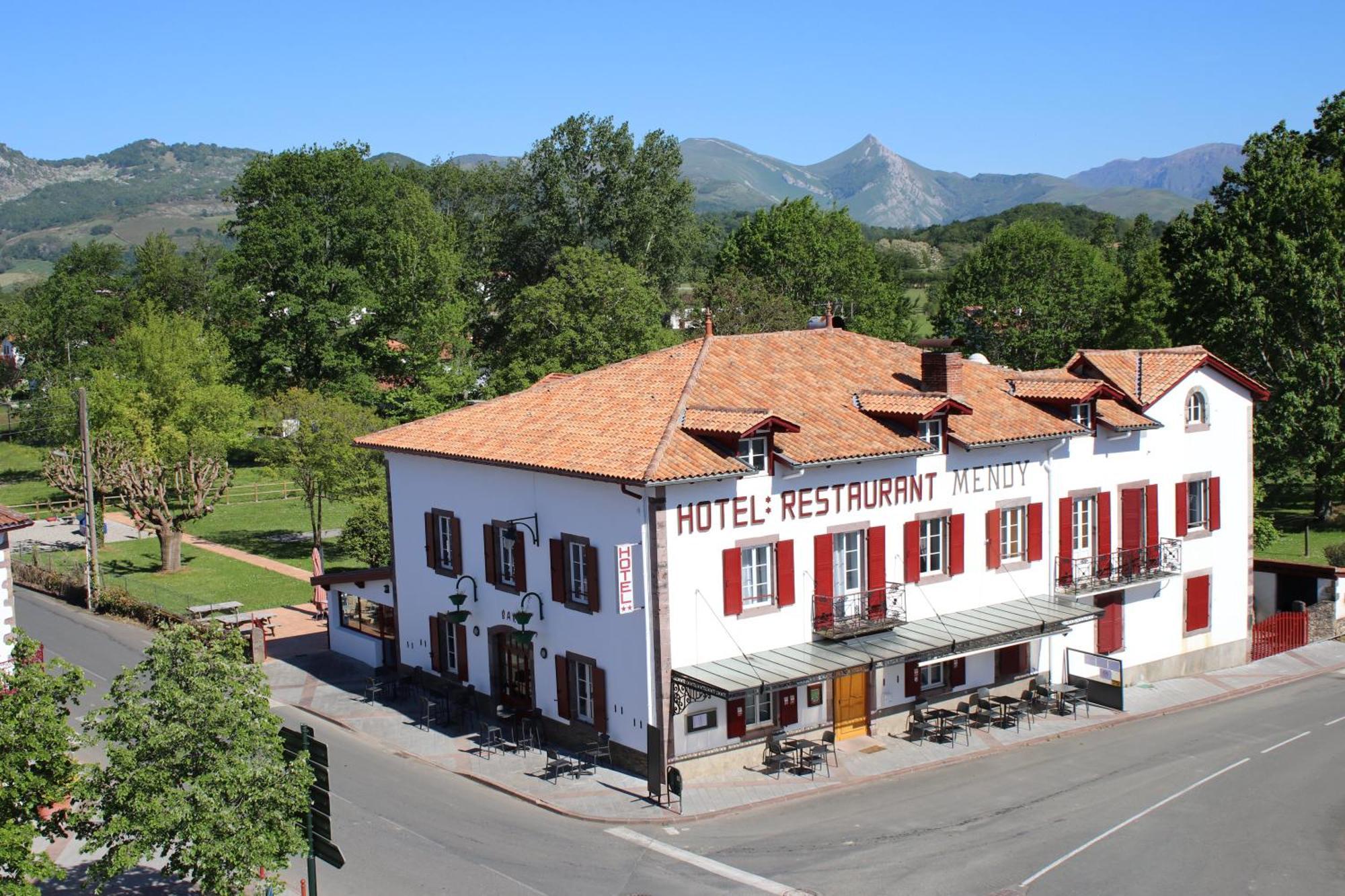Hotel Mendy Saint-Jean-le-Vieux  Eksteriør billede